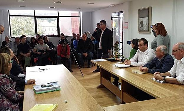 La oposición de Miengo dice que el PSOE no cumple con el calendario ordinario de plenos