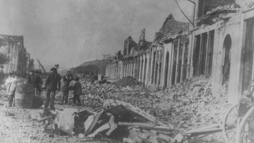 La calle Calderón de la Barca, destruida por la explosión del 'Cabo Machichaco'. 