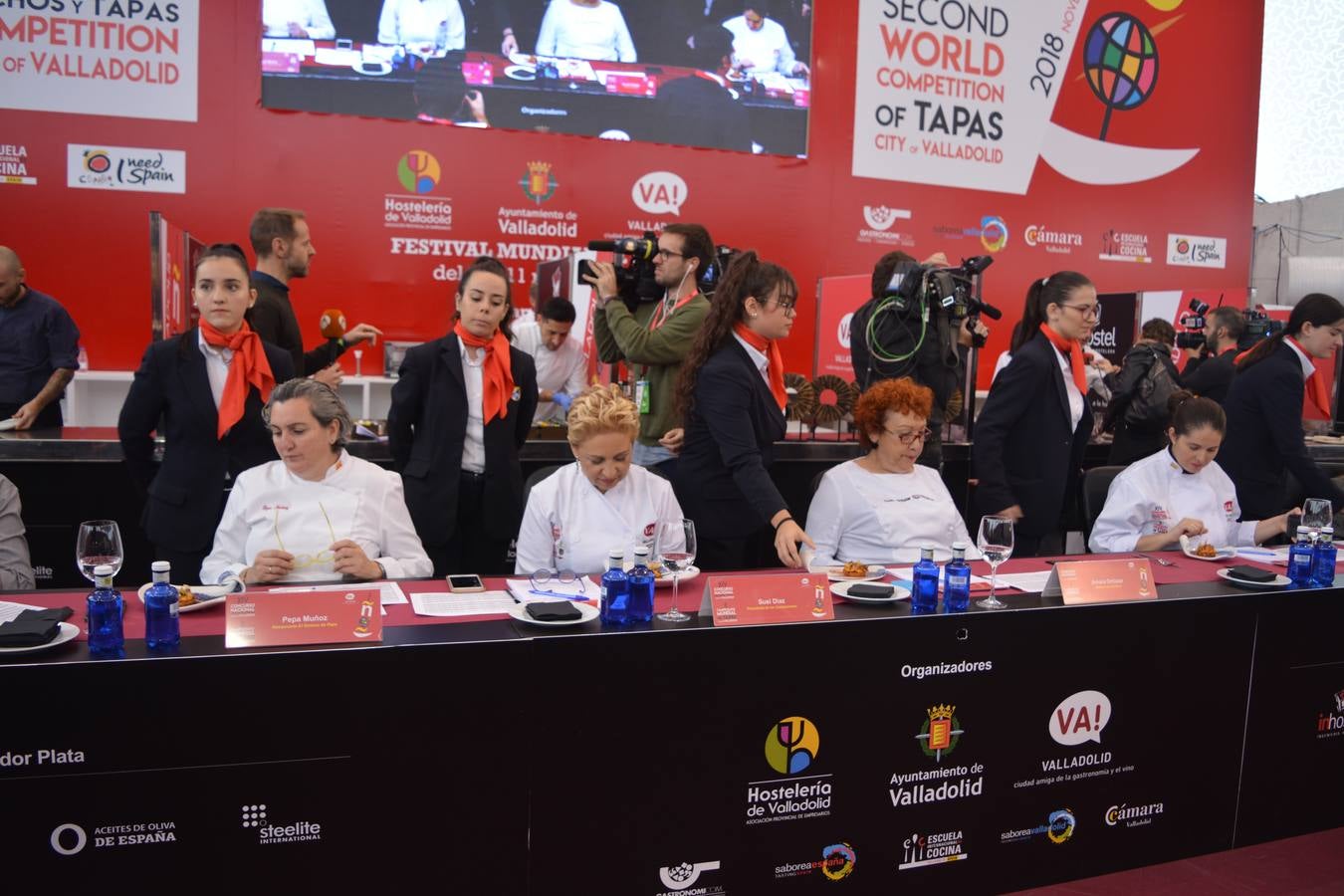 La ciudad castellana acoge el Campeonato Mundial de Tapas y el XIV Concurso Nacional, en el que participan los cocineros Francisco Cotera, del Balneario de Solares, y Nacho Pérez Malagón, de El Pericote de Tanos