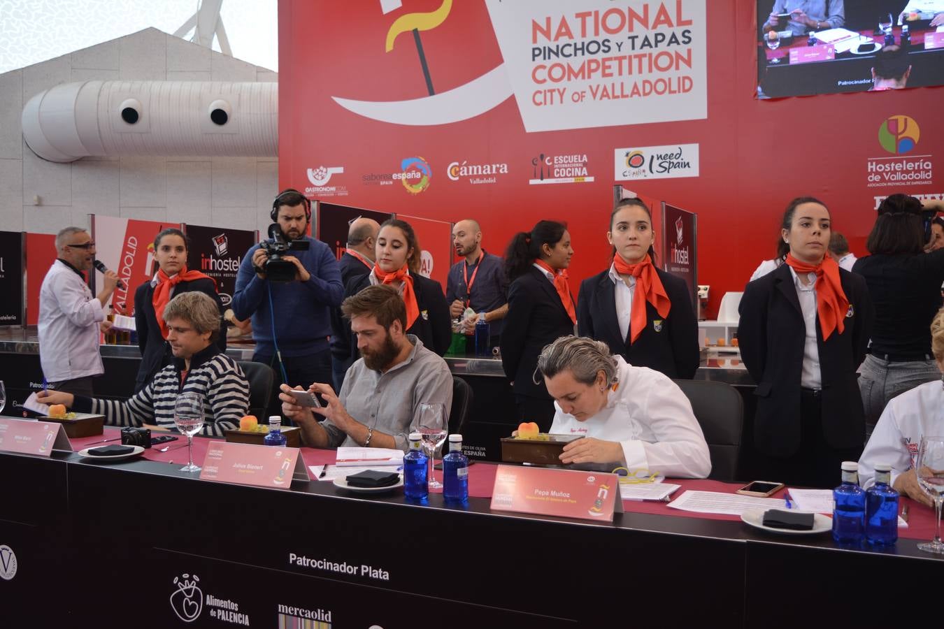 La ciudad castellana acoge el Campeonato Mundial de Tapas y el XIV Concurso Nacional, en el que participan los cocineros Francisco Cotera, del Balneario de Solares, y Nacho Pérez Malagón, de El Pericote de Tanos