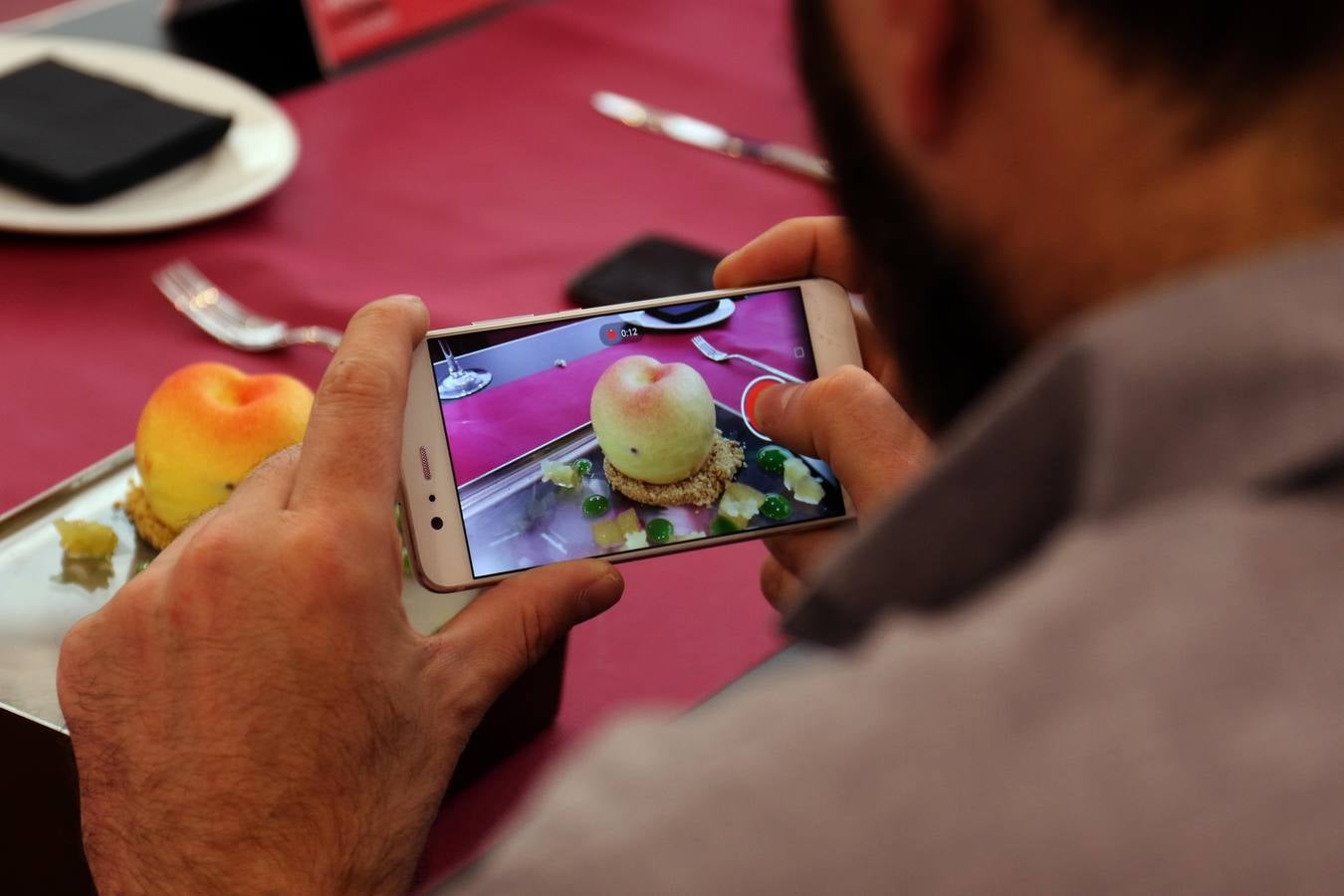 La ciudad castellana acoge el Campeonato Mundial de Tapas y el XIV Concurso Nacional, en el que participan los cocineros Francisco Cotera, del Balneario de Solares, y Nacho Pérez Malagón, de El Pericote de Tanos