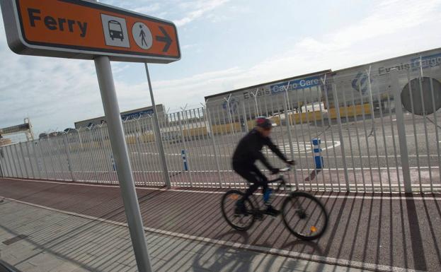 Esta valla se subirá cuatro metros