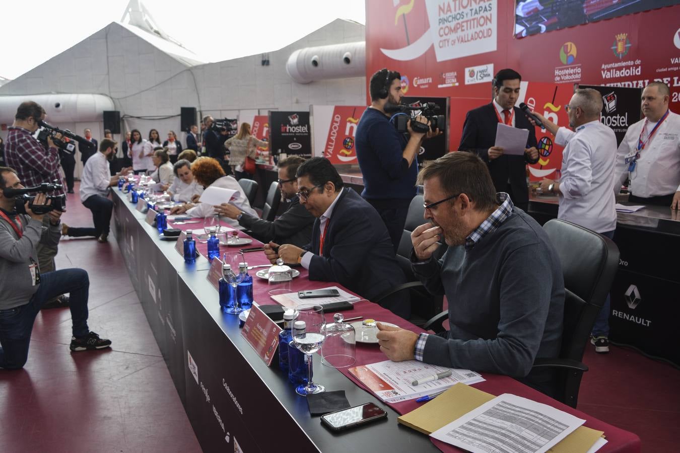 Han competido un total de 16 cocineros de 14 países: Portugal, Nueva Zelanda, Puerto Rico, Noruega, EE. UU., Perú, Taiwan, Argentina, México, Ecuador, Colombia, Irlanda y España, representada por el chef Igor Rodríguez Sanz (ganador del Concurso Nacional en 2017)