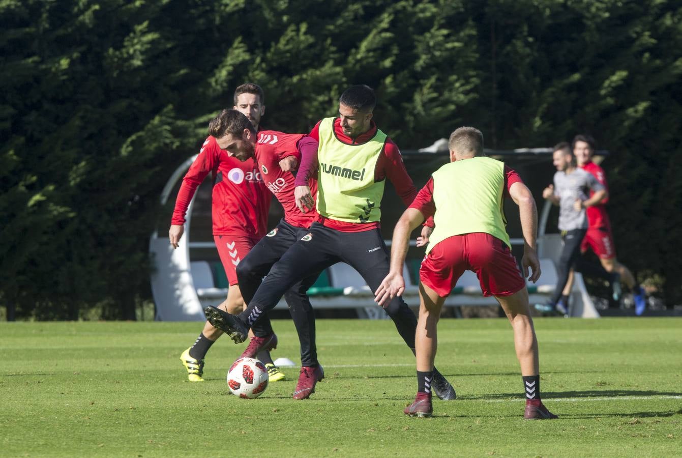 Fotos: Entrenamiento del Racing para preparar el partido ante el Athletic B