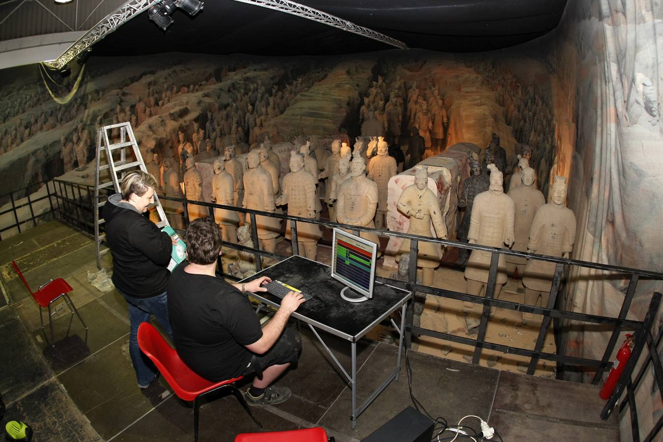 Fotos: Los Guerreros de Terracota ya están instalados en La Lechera