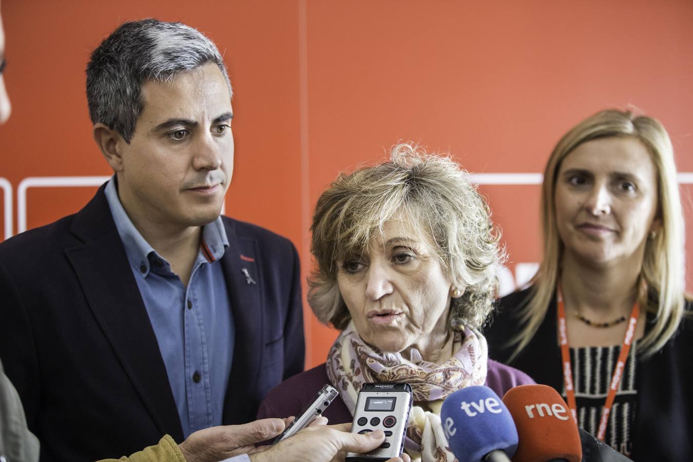 Fotos: Zuloaga se distancia del PP y dice que al PSOE «nadie le da lecciones»