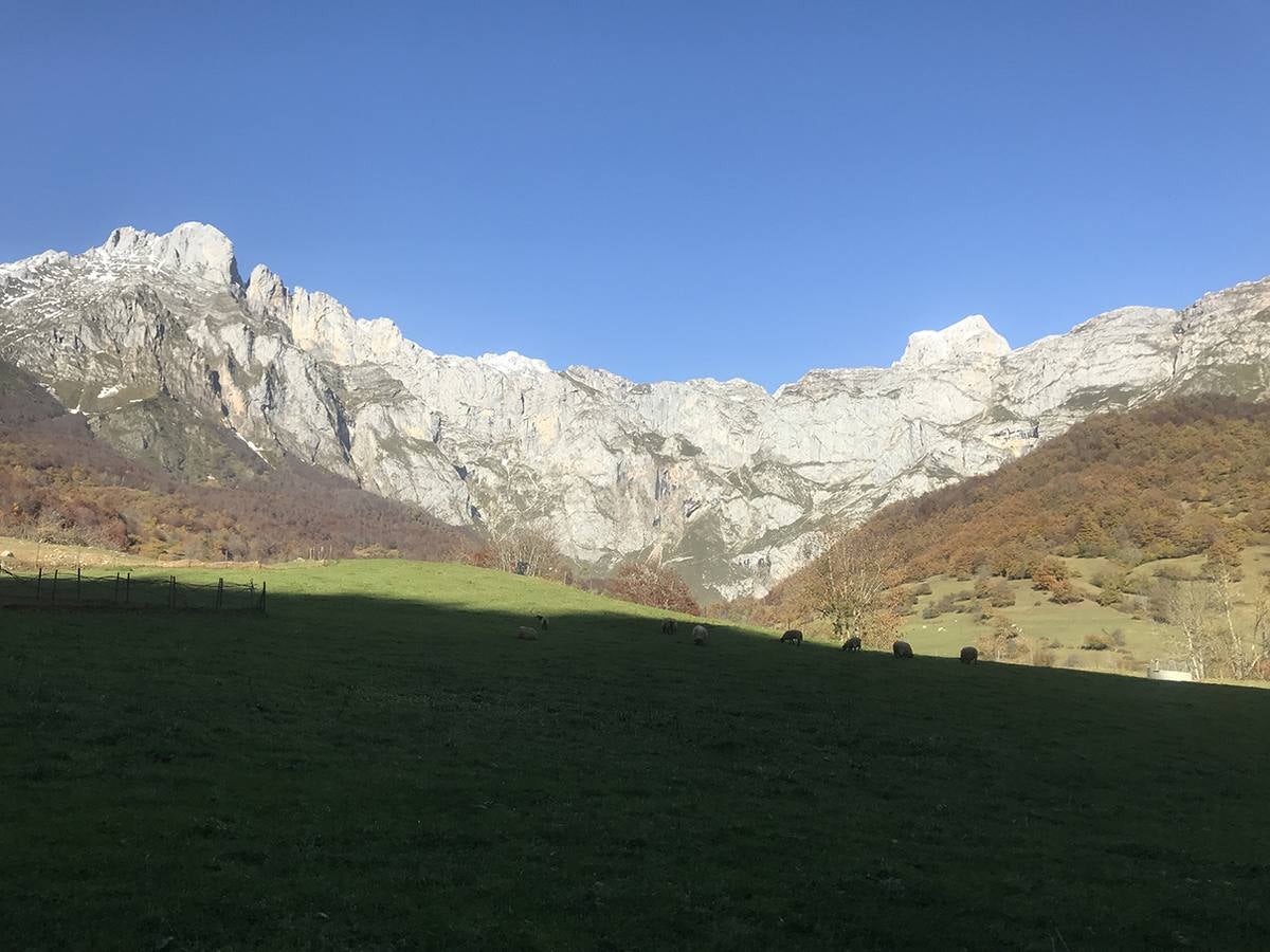 La ruta es ideal para gente que no se ve capacitada para meterse en alta montaña y lo que busca es dar un buen paseo