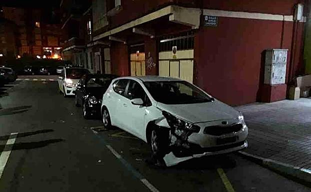 Así quedaron los coches contra los que chocó el Citroën Xsara que se dio a la fuga.