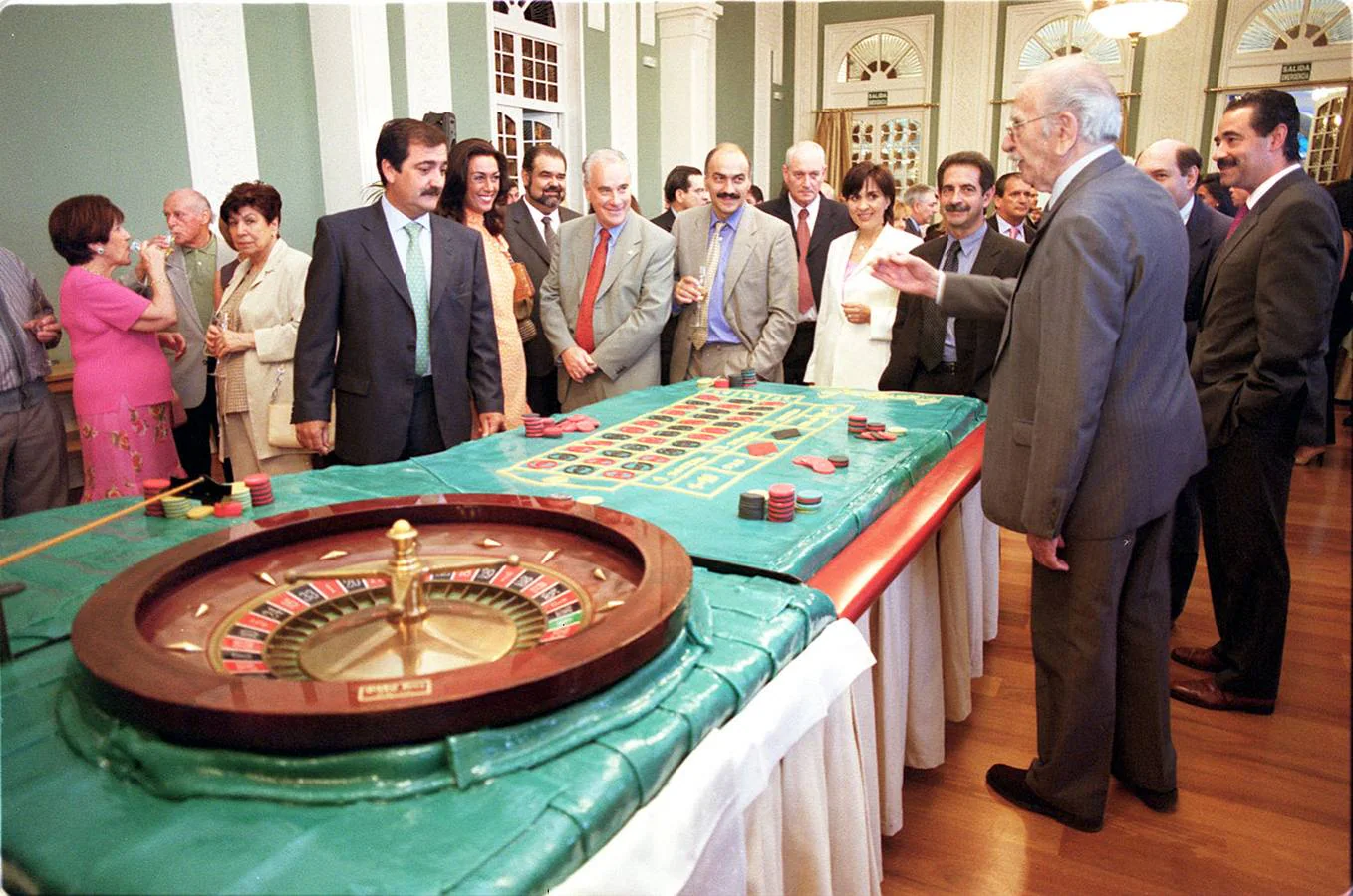 Inauguración de las obras de restauración de El Gran Casino en 2001.