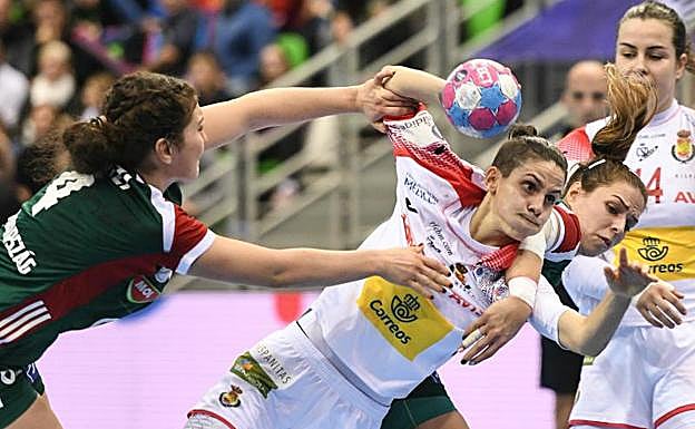 España contra Hungría en la fase preliminar del Europeo de Francia