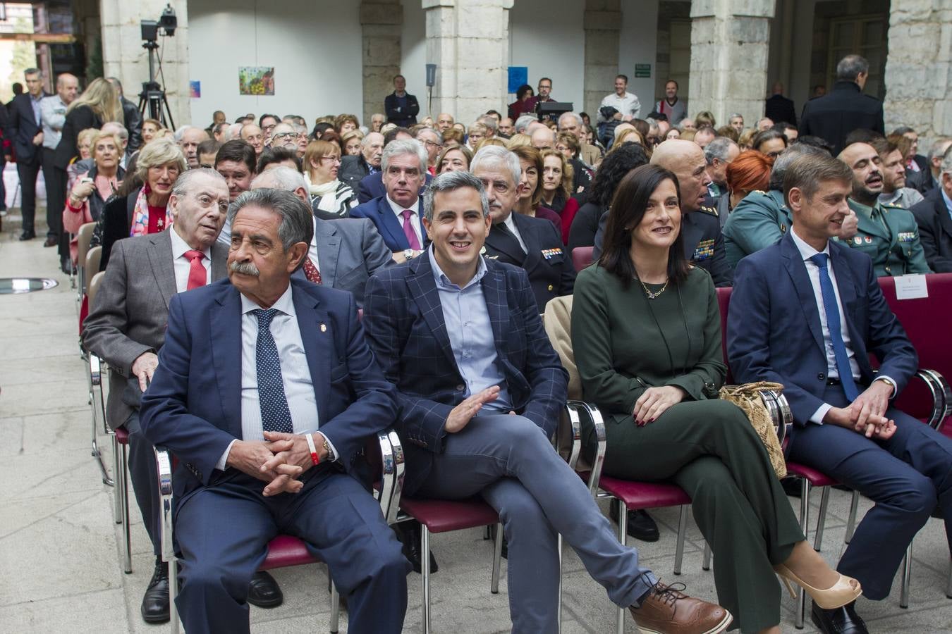 Fotos: Cantabria celebra el 40 cumpleaños de la Constitución