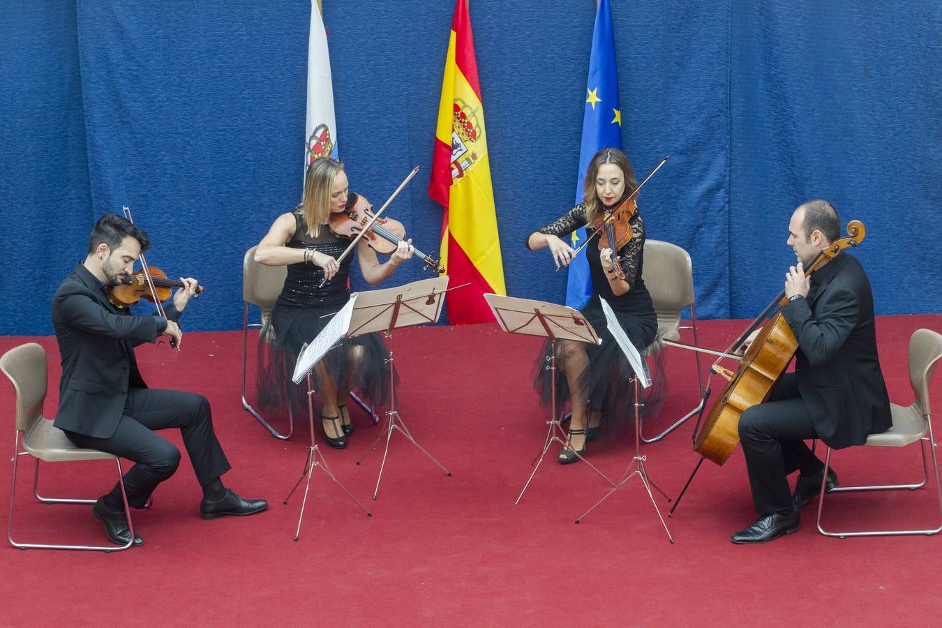 Fotos: Cantabria celebra el 40 cumpleaños de la Constitución