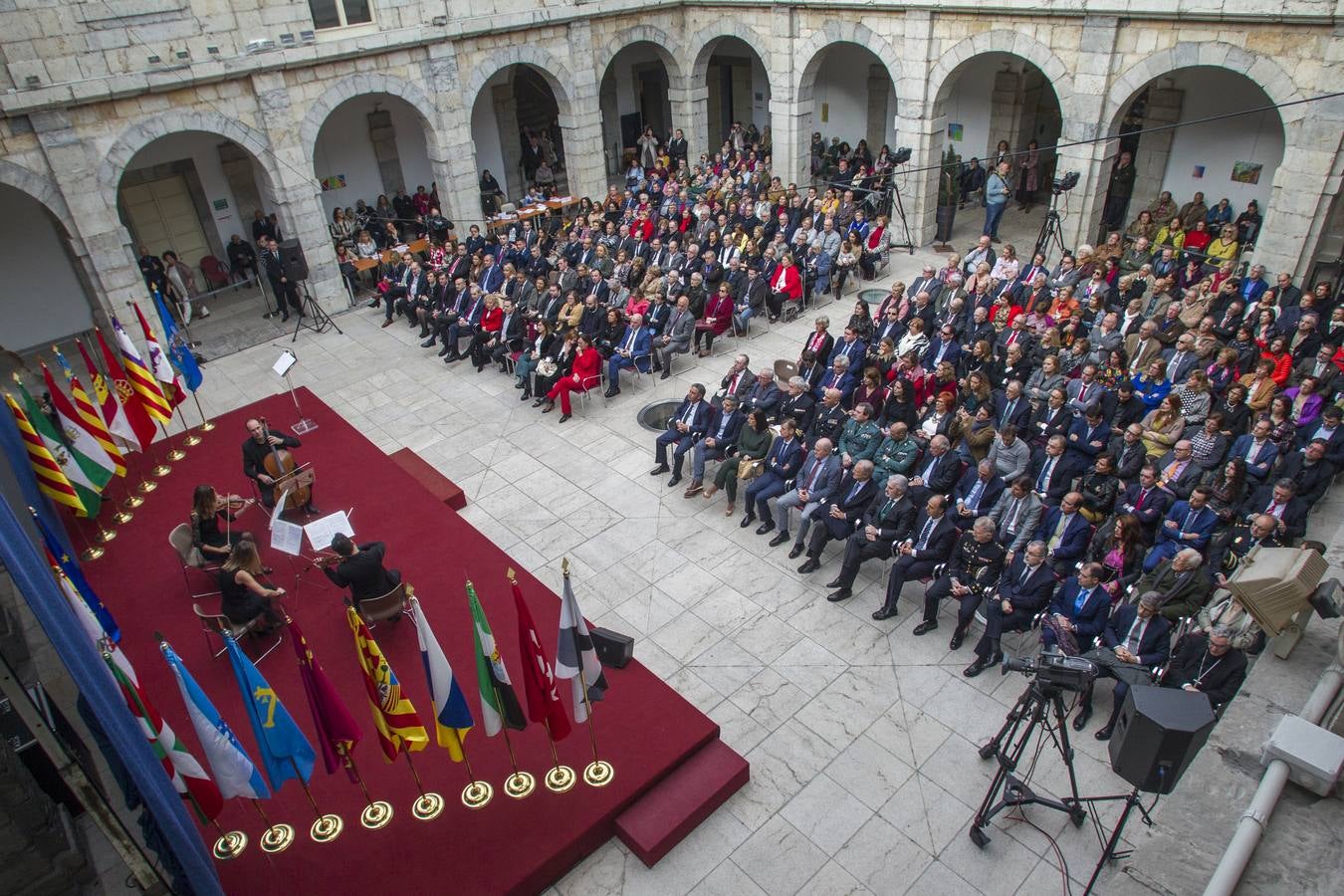 Fotos: Cantabria celebra el 40 cumpleaños de la Constitución