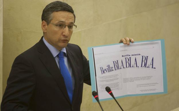 Carlos Bedia, cuando era diputado del PP en el Parlamento de Cantabria.