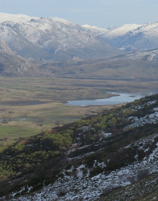 Imagen secundaria 2 - La belleza recorre Huergas y Llombera; Geras y el pantano de Casares, citas obligadas.