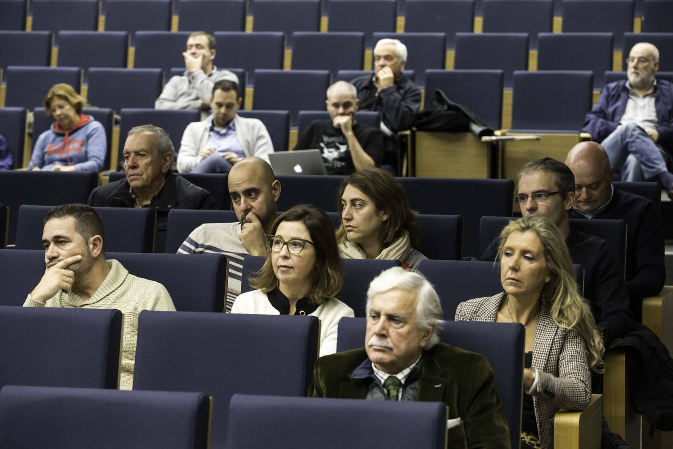 El club cántabro ha celebrao su asamble anual para aprobar un presupuestos de 3,5 millones de euros.