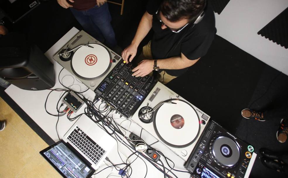 Claves para convertirse en un DJ de éxito