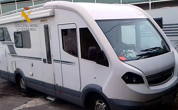 Caravana robada por el clan.