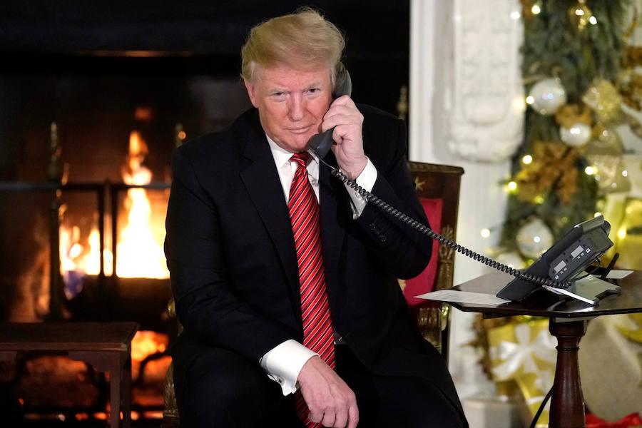 El presidente de los Estados Unidos, Donald Trump, participa en las llamadas telefónicas de NORAD.