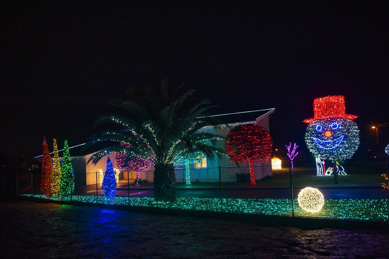 La decoración de la casa más famosa de Cantabria en las últimas Navidades crea escuela entre los vecinos de la localidad