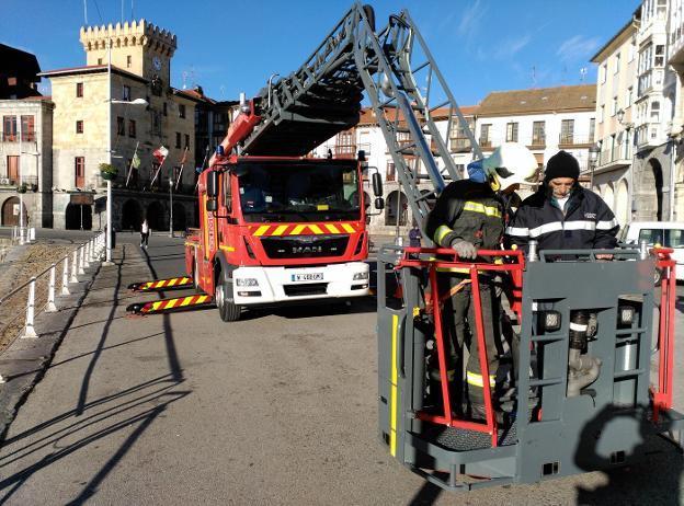 Imagen de la autoescala que se exhibió en Castro Urdiales hace más de un año.