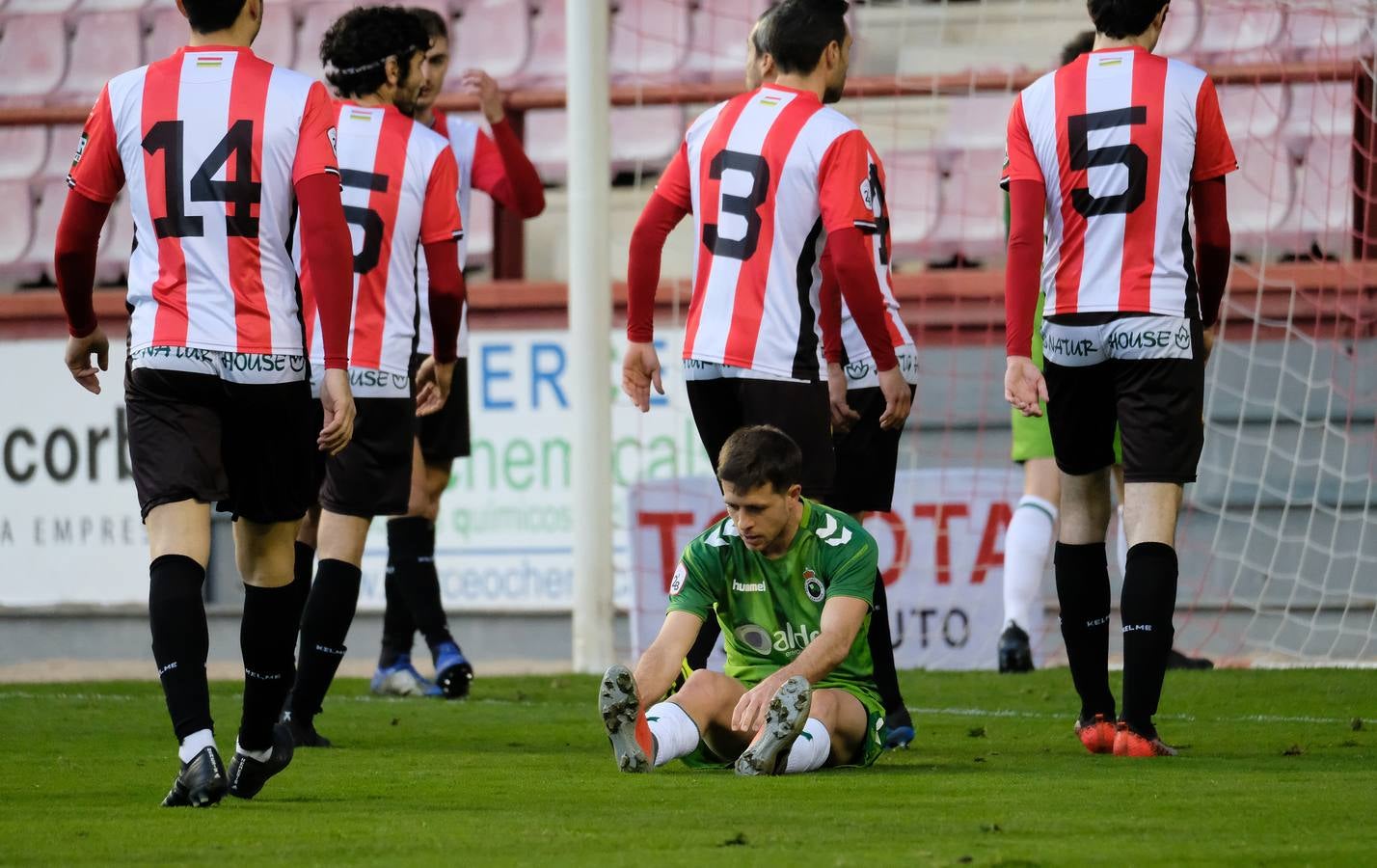 Fotos: Derrota del Racing en Las Gaunas