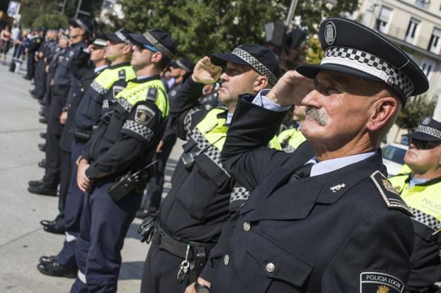 La Policía Local de Santander cuenta actualmente con una plantilla de 223 efectivos entre mandos y policías. 