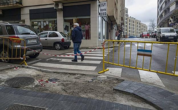 Las obras de acondicionamiento de la calle Navarra, en El Astillero, realizadas el pasado año en la localidad.