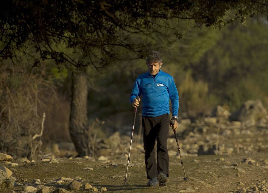 El veterano montañero, que el 5 de febrero cumplirá 80 años, se recupera de una operación de rodilla para ascender al Dhaulagiri la próxima primavera