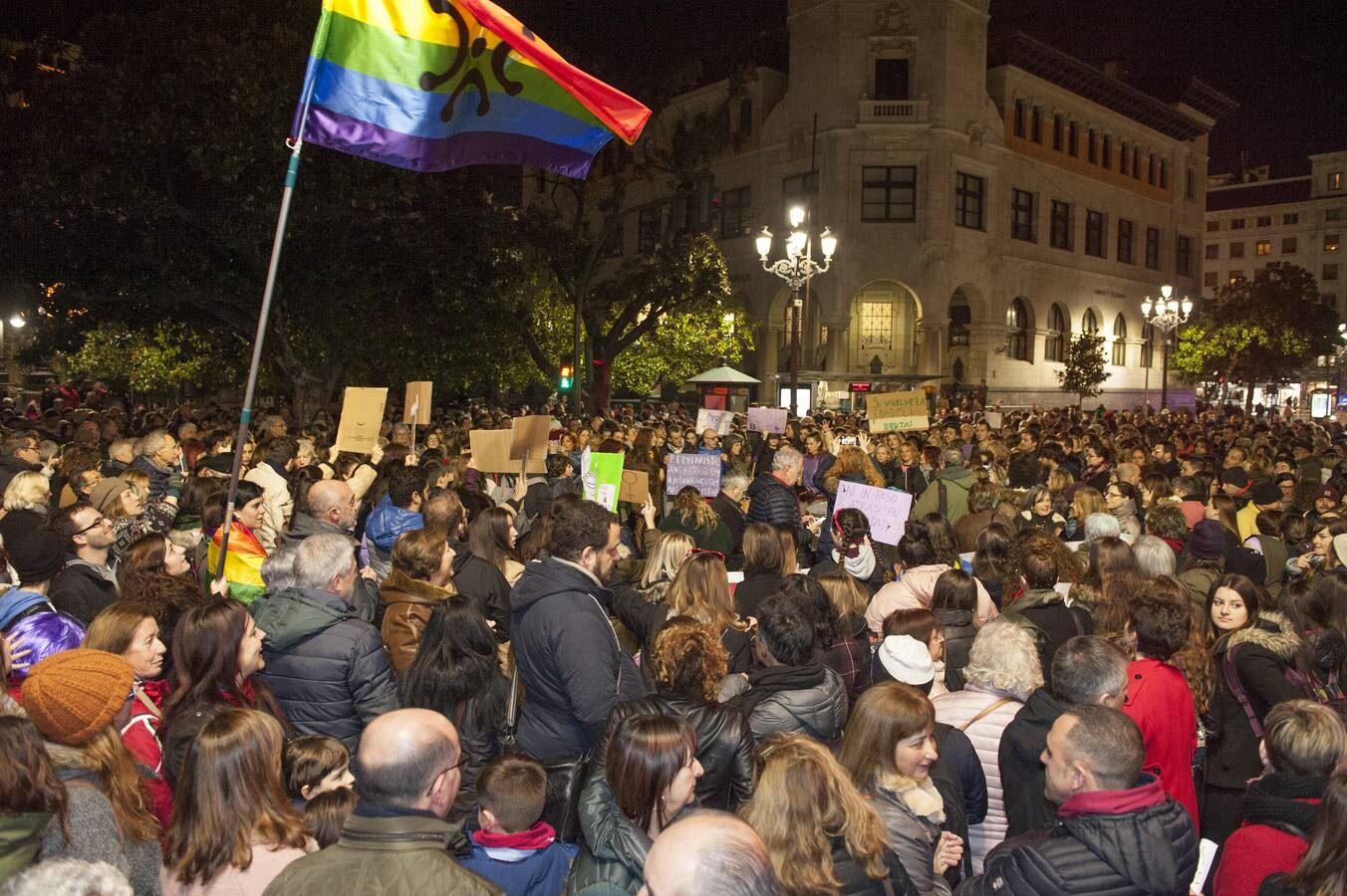 Fotos: Las feministas llaman en Santander a no dar un paso atrás en los derechos de las mujeres