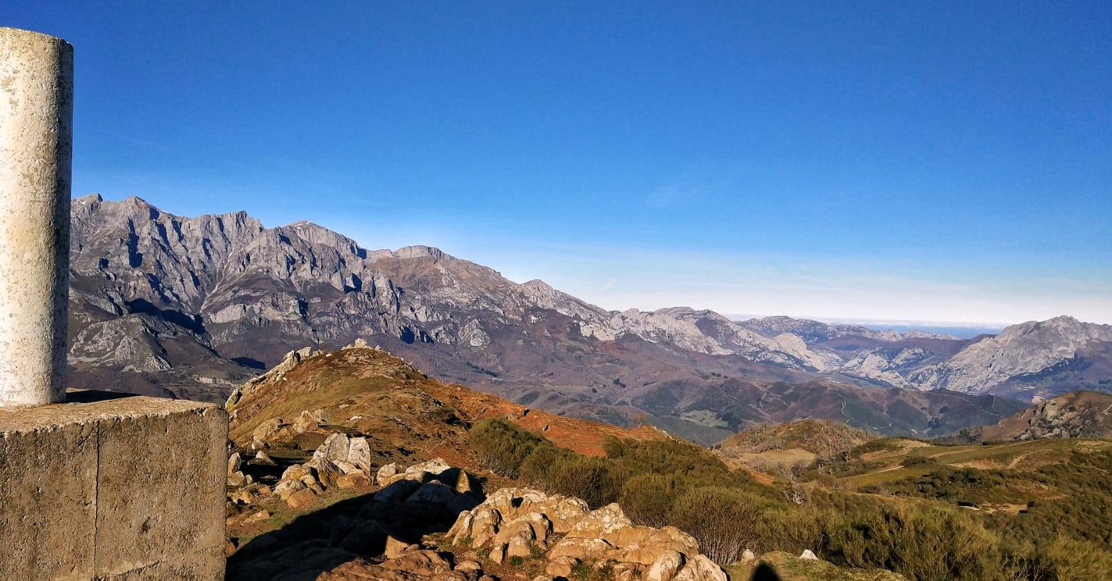 Fotos: Imágenes de la ruta por el Valle de Cereceda y el Pico Jano