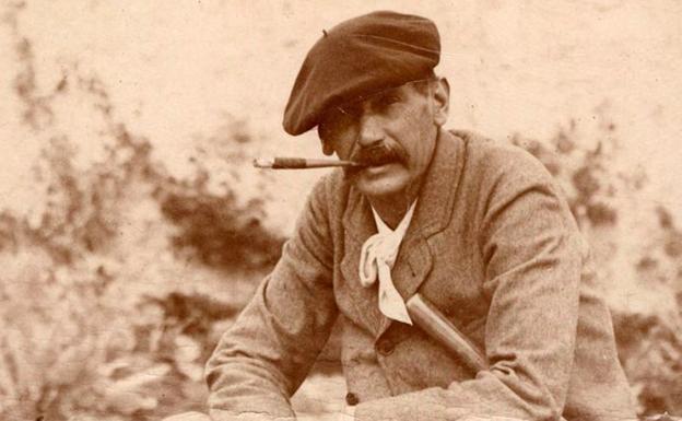 Benito Pérez Galdós, fotografiado en Gran Canaria en 1894.