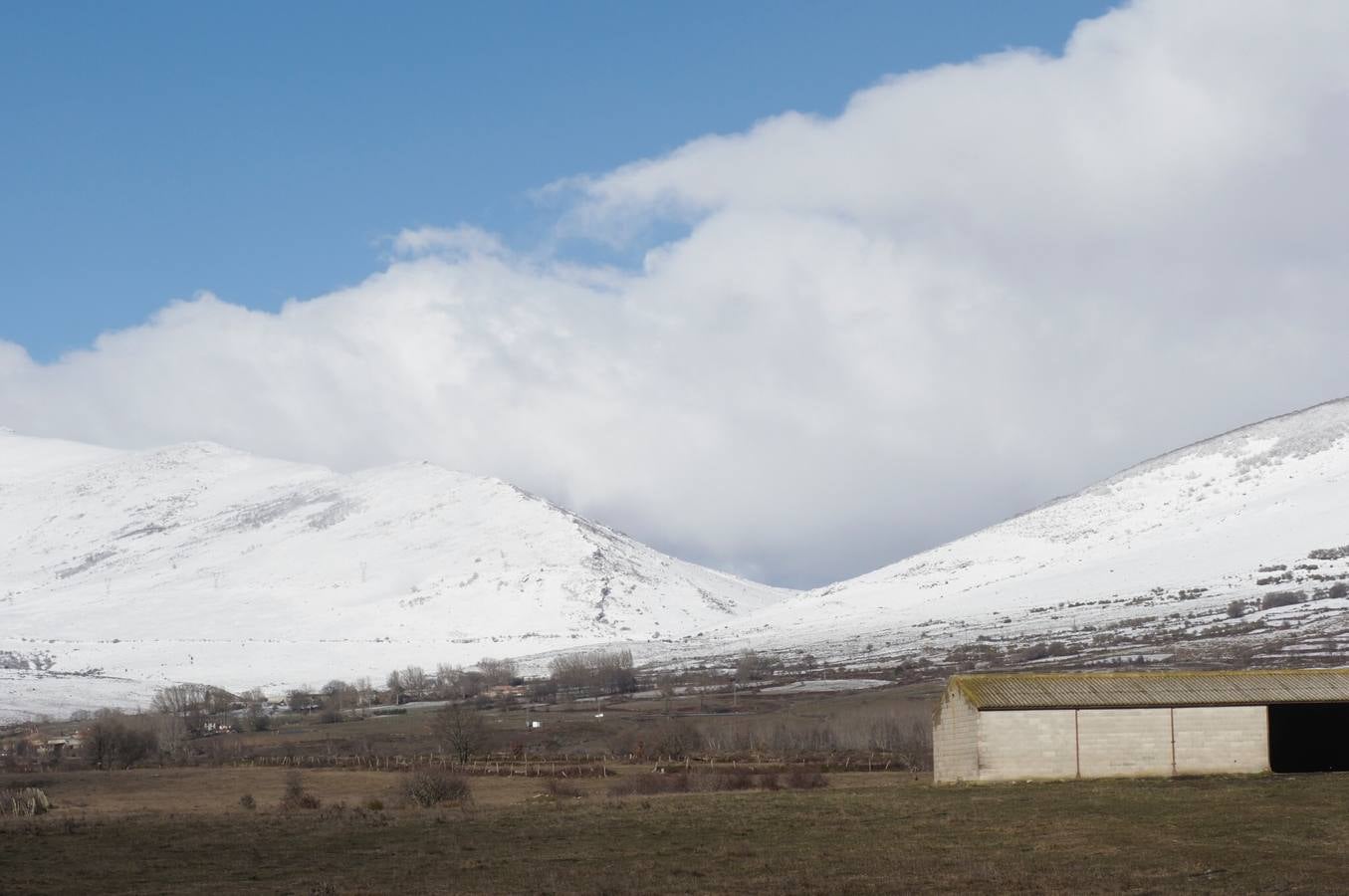 Así está el pueblo de Olea (Valdeolea) este lunes por la mañana