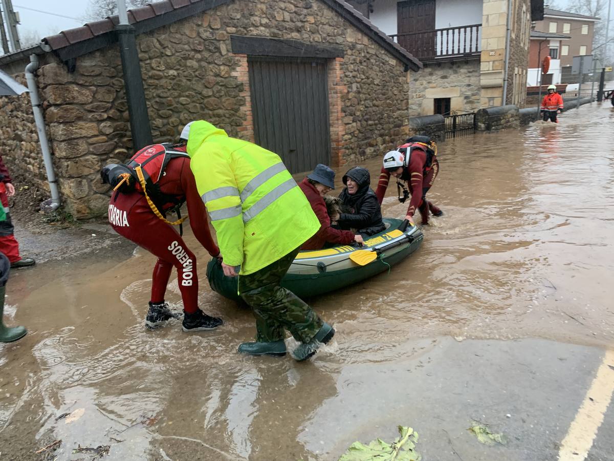 Fotos: Las inundaciones en los municipios de Mazcuerras y Cabezón de la Sal