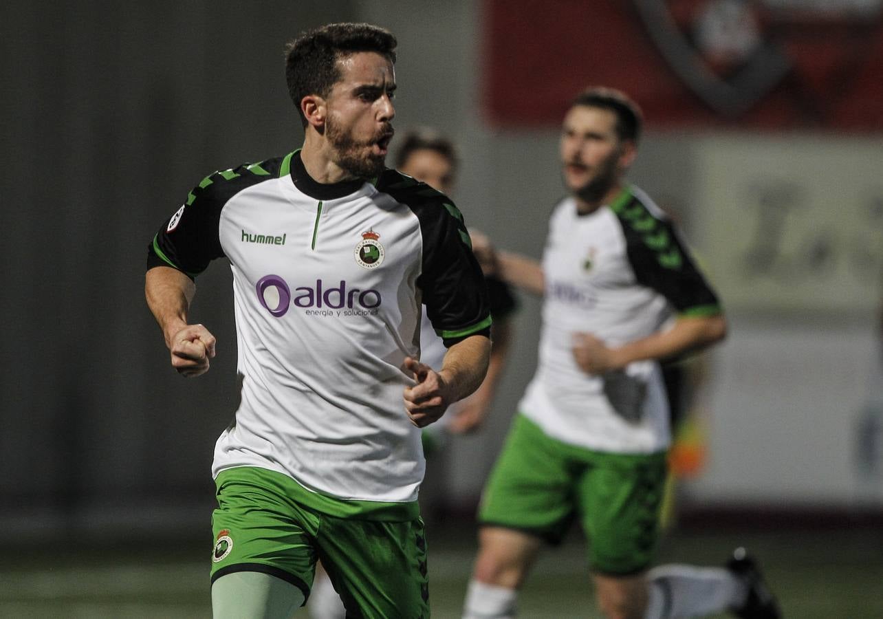 Los verdiblancos se han impuesto por la mínima (0-1) en su visita al Arenas de Getxo gracias a un penalti en el minuto 88.