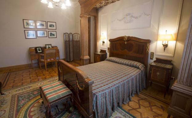 Imagen. La denominada Habitación del Rey. Aquí ha dormido don Felipe cuando era Príncipe de Asturias.