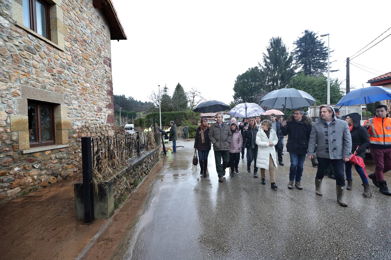 Fotos: La ministra de Sanidad visita las zonas afectadas por las inundaciones