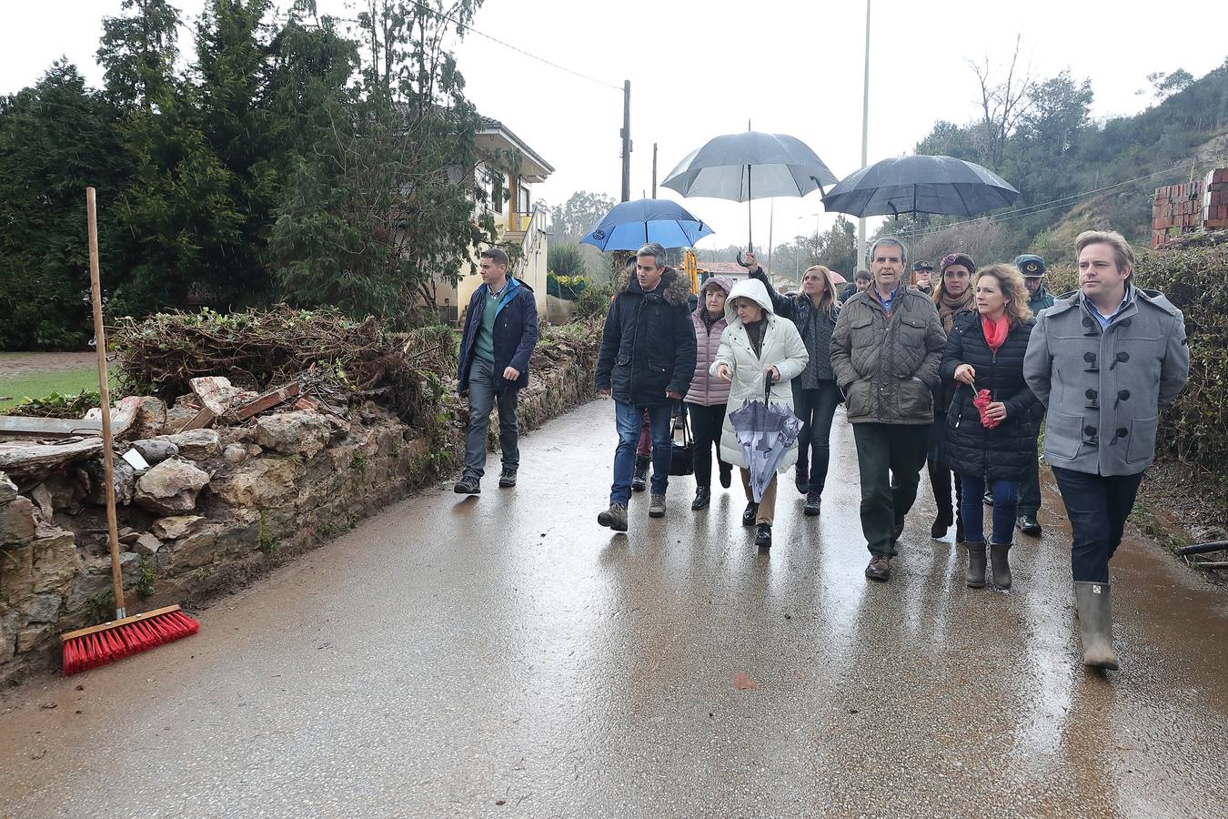 Fotos: La ministra de Sanidad visita las zonas afectadas por las inundaciones