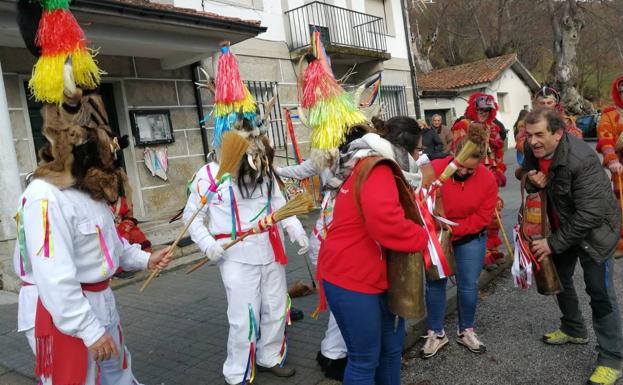 La asociación Andruido en la Paré de Piasca participó en la Mascarada Ibérica