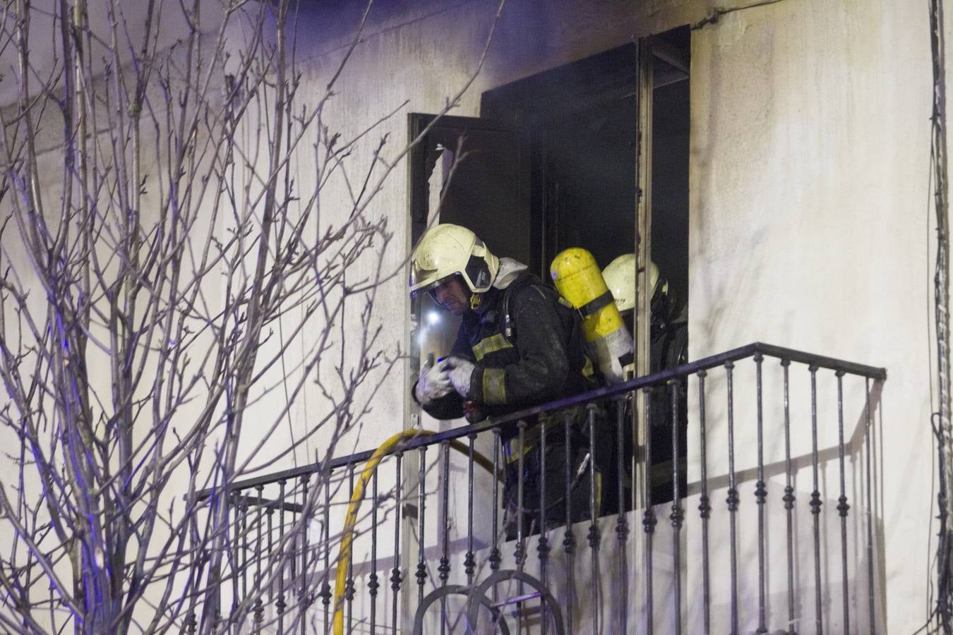 Fotos: La operación de los bomberos para sofocar el incendio