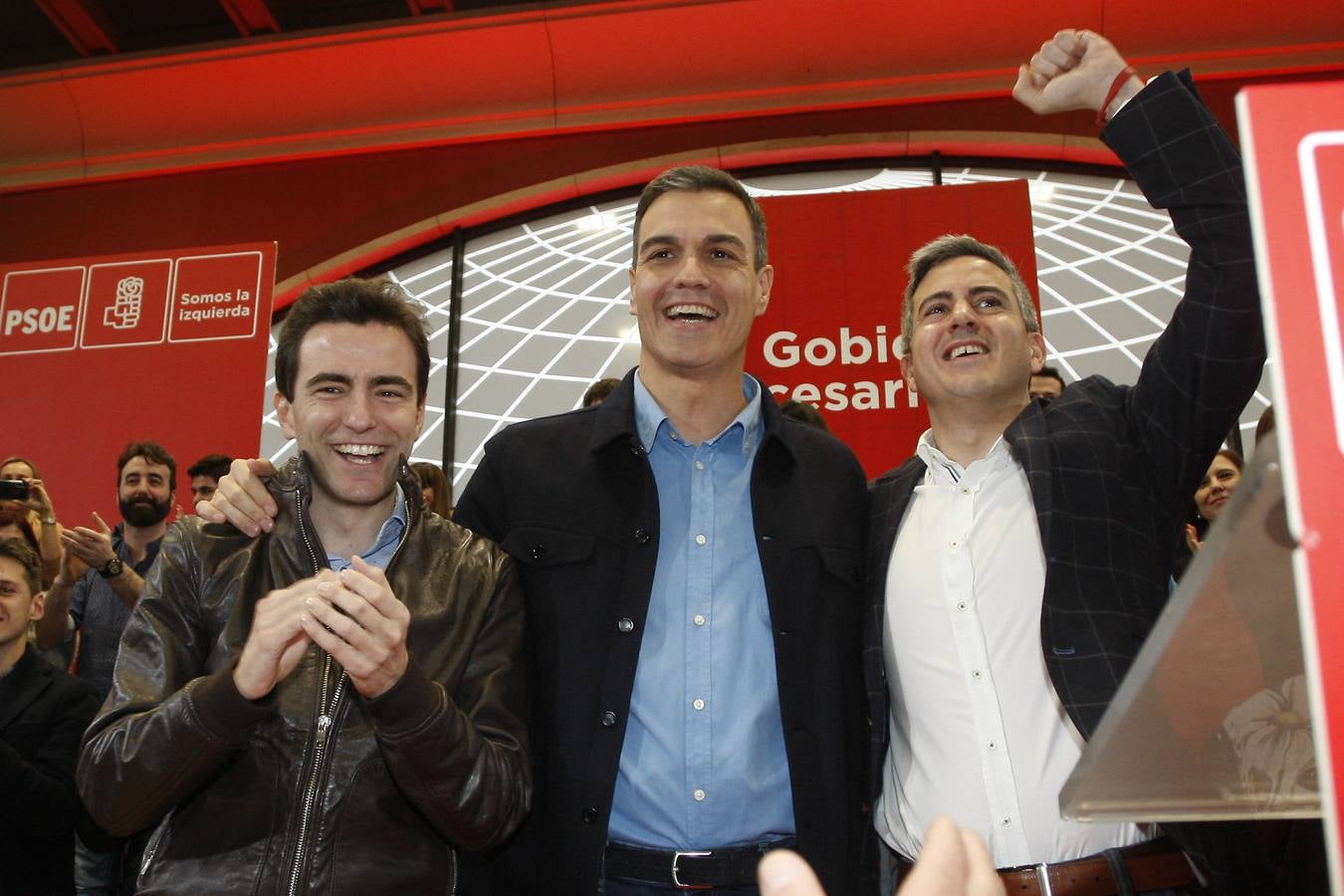 Fotos: Pedro Sánchez presenta a casares como candidato a la alcaldía de Santander