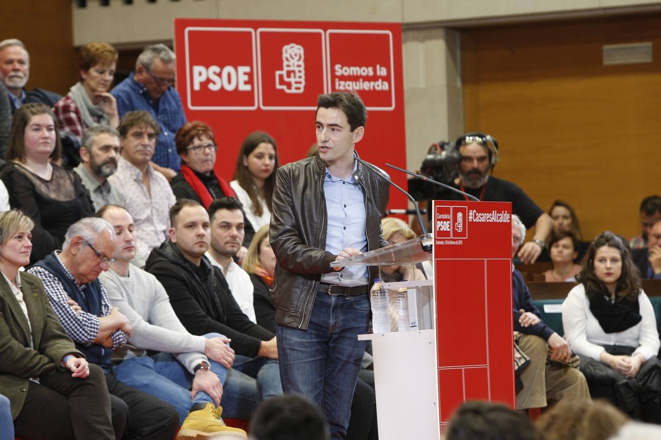 Fotos: Pedro Sánchez presenta a casares como candidato a la alcaldía de Santander