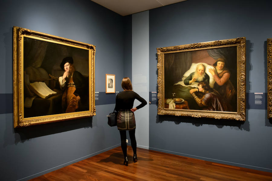 Holanda celebra el genio rebelde de Rembrandt. El Rijksmusem muestra completa su fabulosa colección del innovador y herético 'maestro de la luz' junto a otros museos del país.