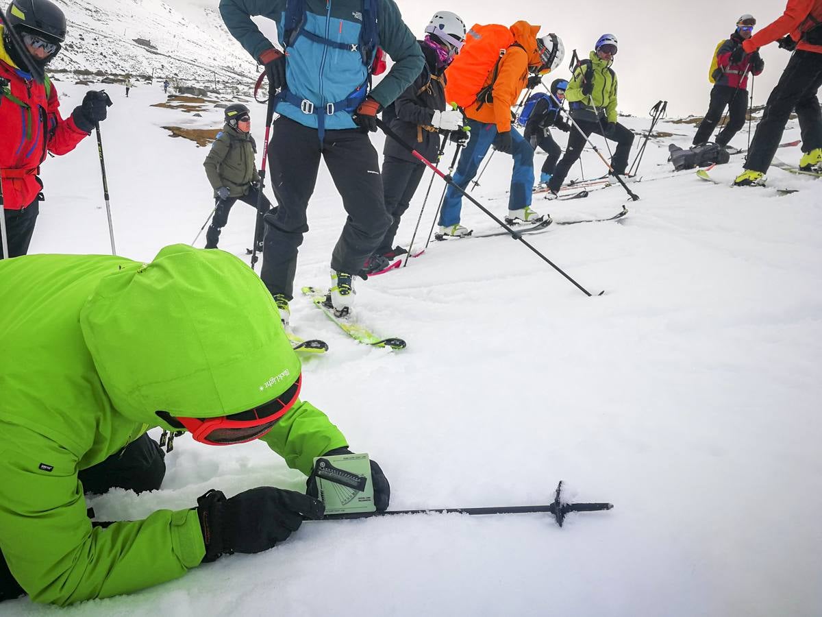 Fotos: Imágenes de las prácticas del curso de Seguridad en Terreno de Aludes