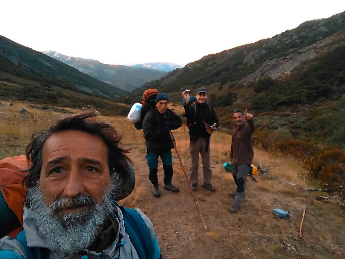 Abandonando el vivac para regresar a Vidrieros.