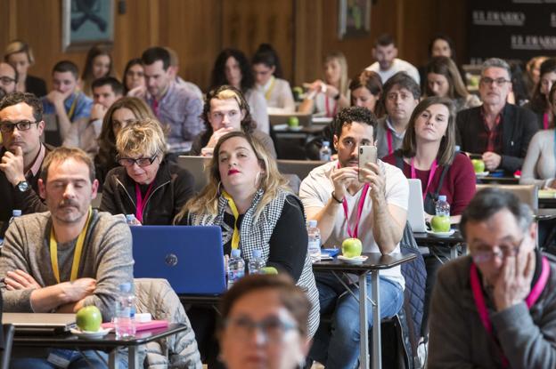 Más de 200 asistentes completaron el aforo de esta séptima edición de Santander Social Weekend en el hotel Santemar. 