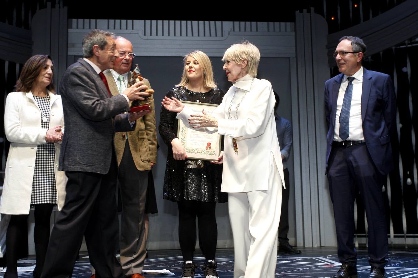 Fotos: Homenaje a Concha Velasco en el Teatro Concha Espina de Torrelavega