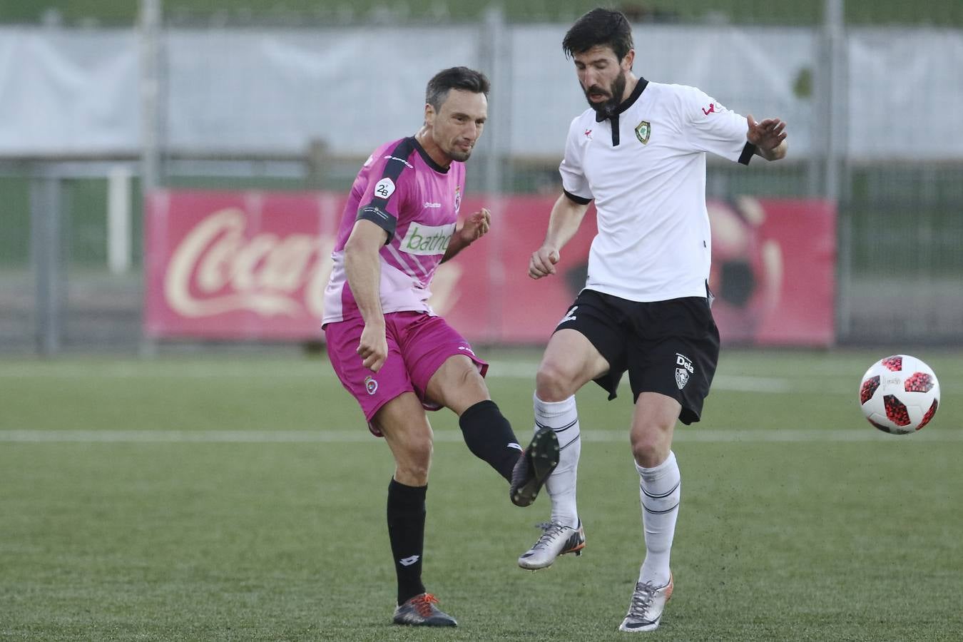 Fotos: Las mejores imágenes del partido Gernika-Gimnástica