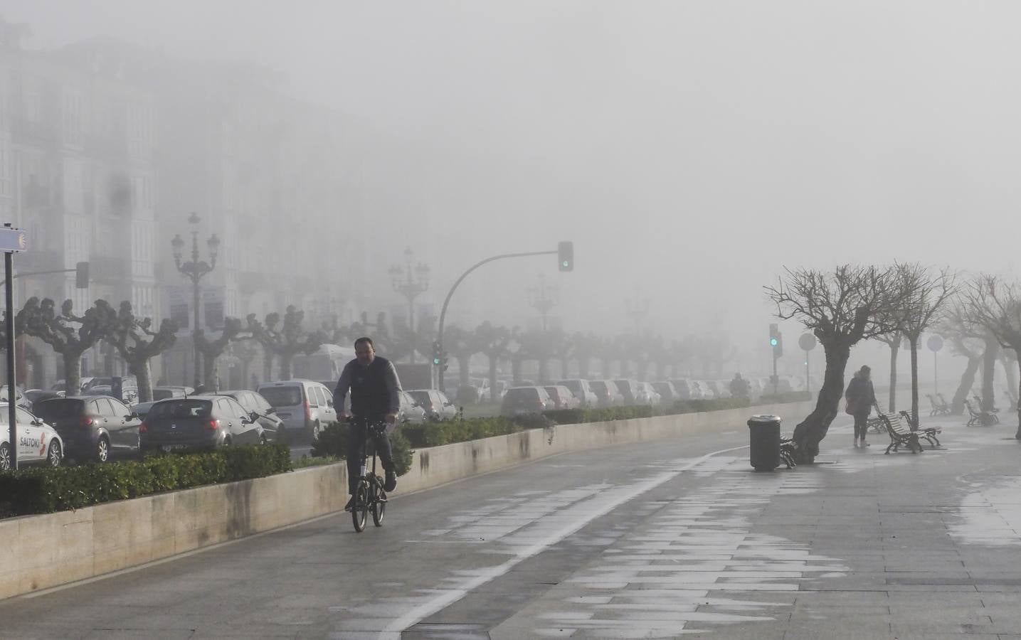 Fotos: Santander amanece tapada por la niebla