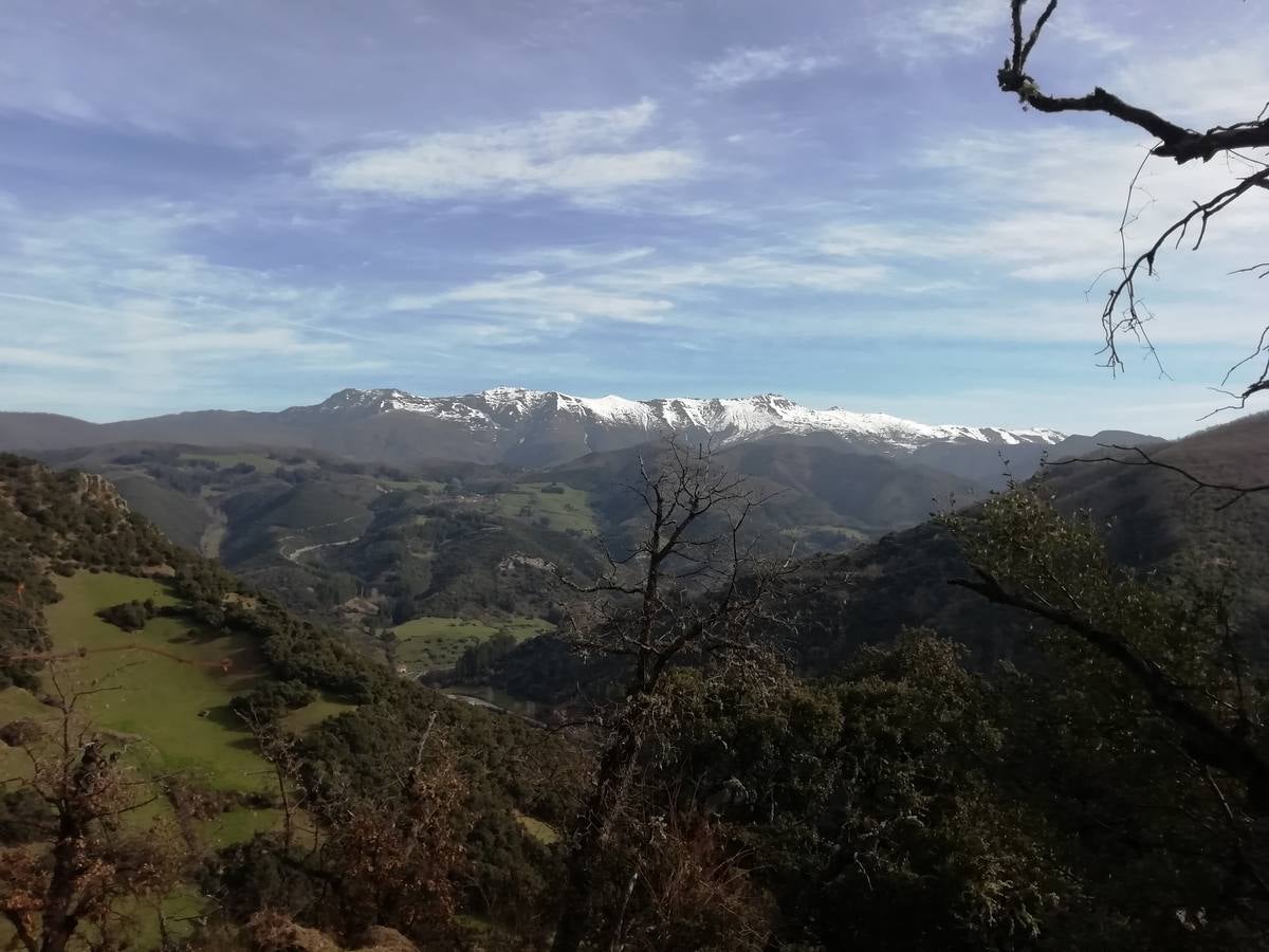 Panorámica de Peña Sagra.